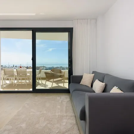 One-80 2440 Apartment